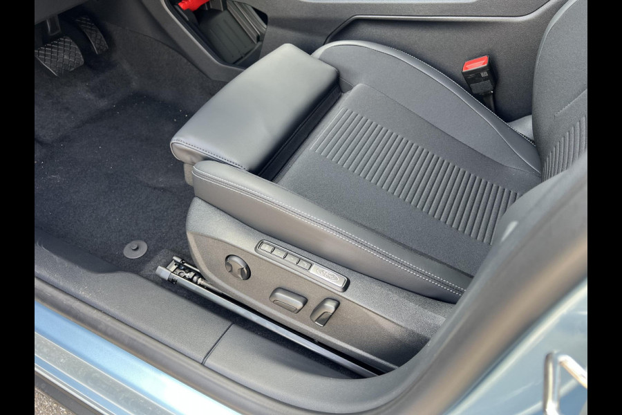 Ford Explorer Extended Range RWD 77 kWh 286pk | Driver Assistance Pack | AGR Stoelen | Wegklapbare Trekhaak | Ford Voorraad
