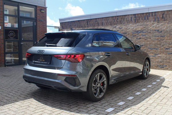 Audi A3 Sportback 45 TFSI e S ed. Comp. PANO | ACC| S-line | Park Ass. | Dode hoek | Stoel VW