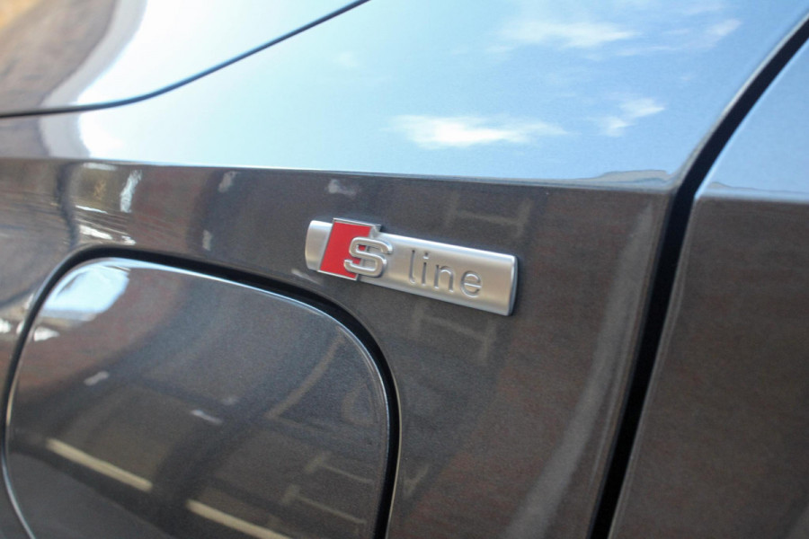 Audi A3 Sportback 45 TFSI e S ed. Comp. PANO | ACC| S-line | Park Ass. | Dode hoek | Stoel VW