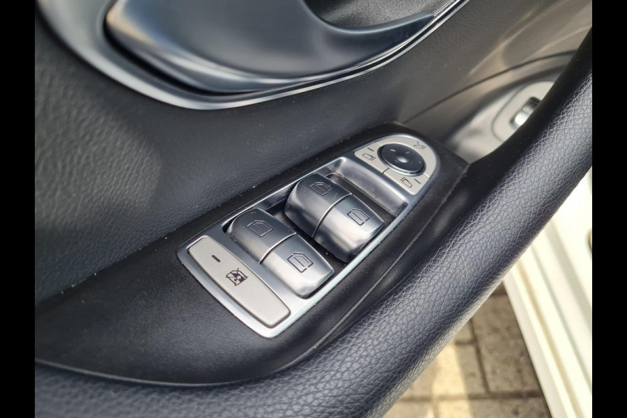 Mercedes-Benz E-Klasse Estate 300 e AMG Line | Burmester | schuifdak |
