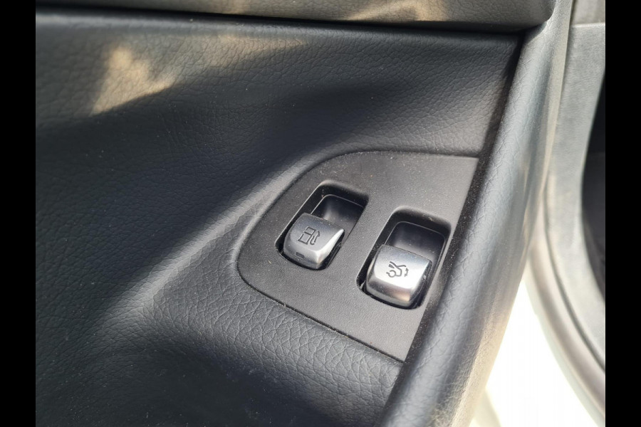 Mercedes-Benz E-Klasse Estate 300 e AMG Line | Burmester | schuifdak |