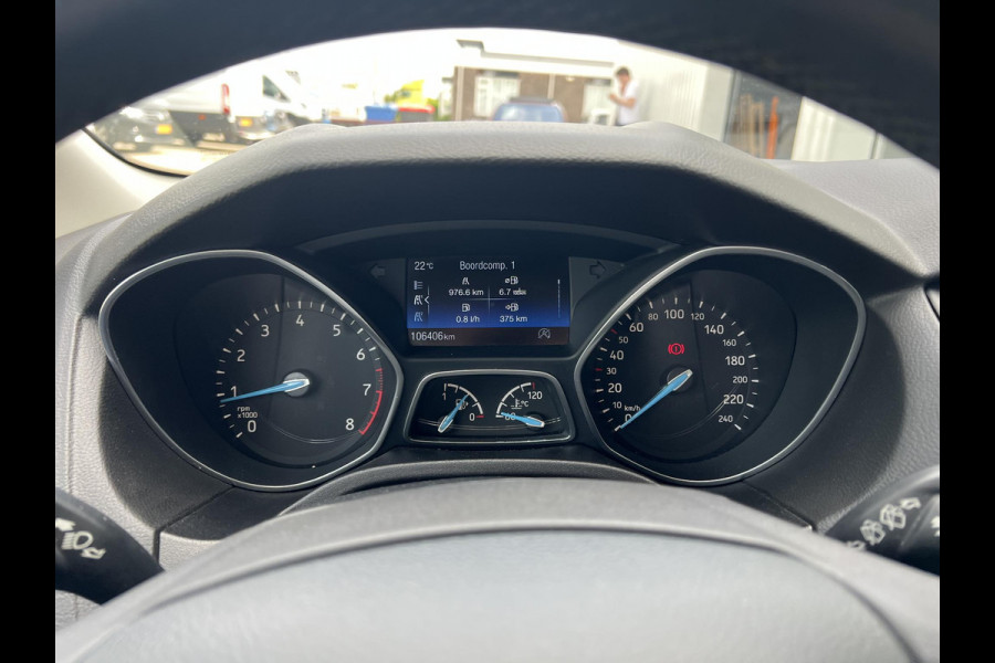 Ford FOCUS Wagon 1.0 Titanium | Stoelverwarming | Cruise control