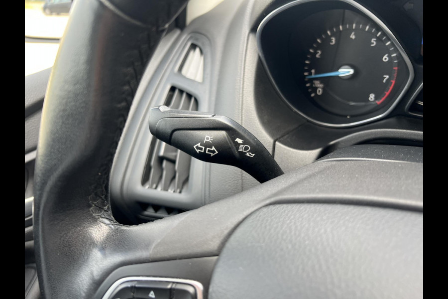 Ford FOCUS Wagon 1.0 Titanium | Stoelverwarming | Cruise control