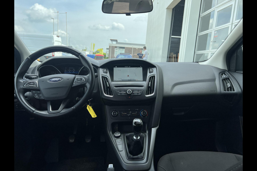 Ford FOCUS Wagon 1.0 Titanium | Stoelverwarming | Cruise control