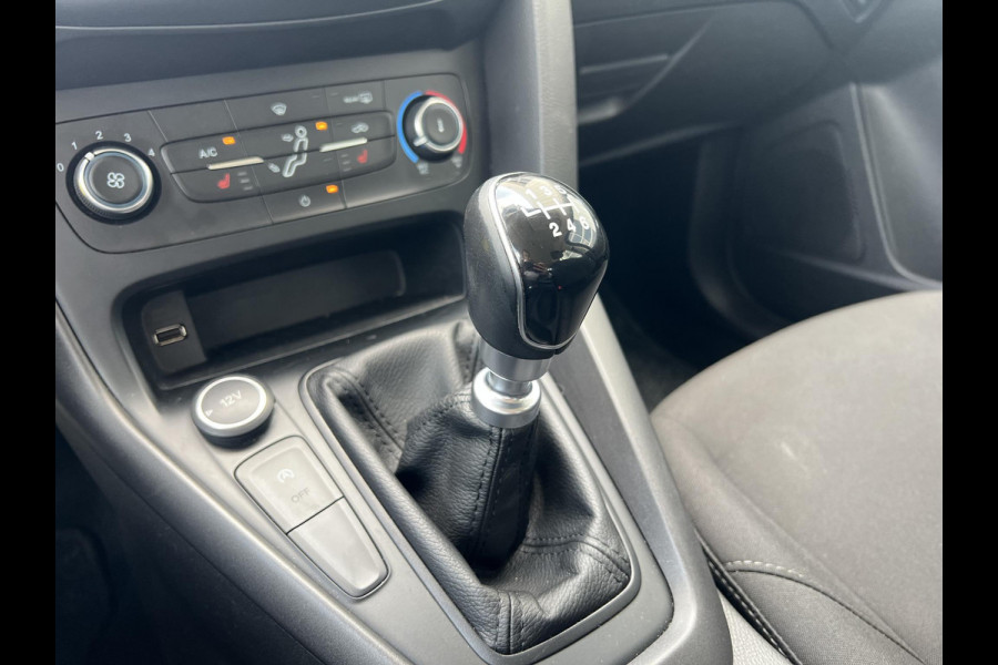 Ford FOCUS Wagon 1.0 Titanium | Stoelverwarming | Cruise control