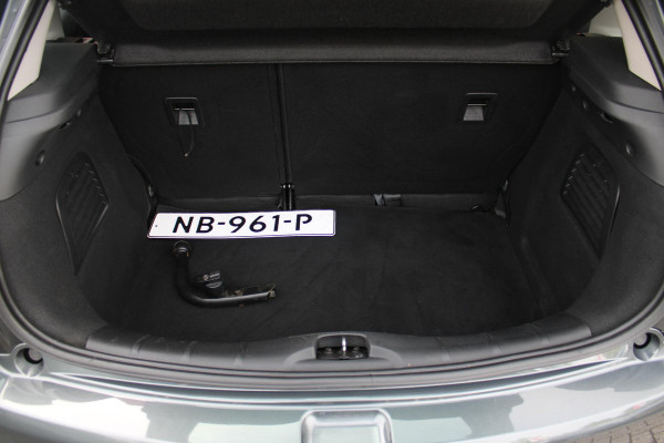 Citroën C3 1.2 82PK AUTOMAAT SELECTION | NAVIGATIE | CLIMATE CONTROL | CRUISE CONTROL | AIRCO | AFNEEMBARE TREKHAAK | UNIEKE KM STAND! |