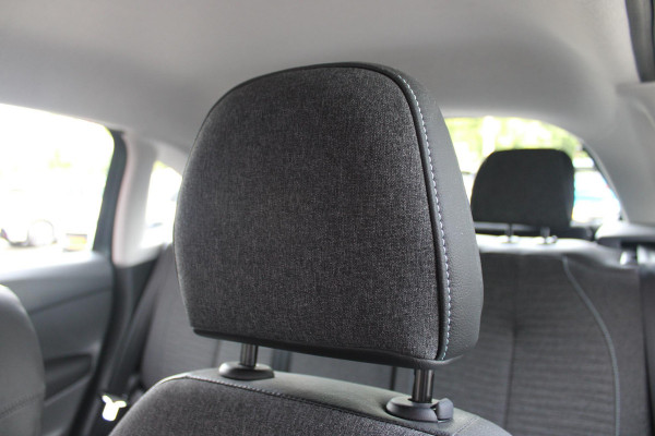 Citroën C3 1.2 82PK AUTOMAAT SELECTION | NAVIGATIE | CLIMATE CONTROL | CRUISE CONTROL | AIRCO | AFNEEMBARE TREKHAAK | UNIEKE KM STAND! |
