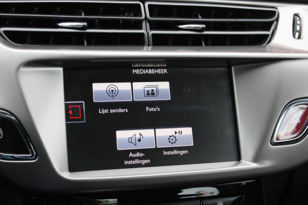 Citroën C3 1.2 82PK AUTOMAAT SELECTION | NAVIGATIE | CLIMATE CONTROL | CRUISE CONTROL | AIRCO | AFNEEMBARE TREKHAAK | UNIEKE KM STAND! |