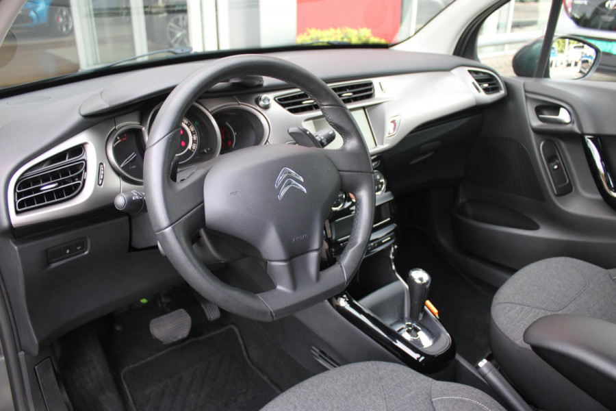 Citroën C3 1.2 82PK AUTOMAAT SELECTION | NAVIGATIE | CLIMATE CONTROL | CRUISE CONTROL | AIRCO | AFNEEMBARE TREKHAAK | UNIEKE KM STAND! |