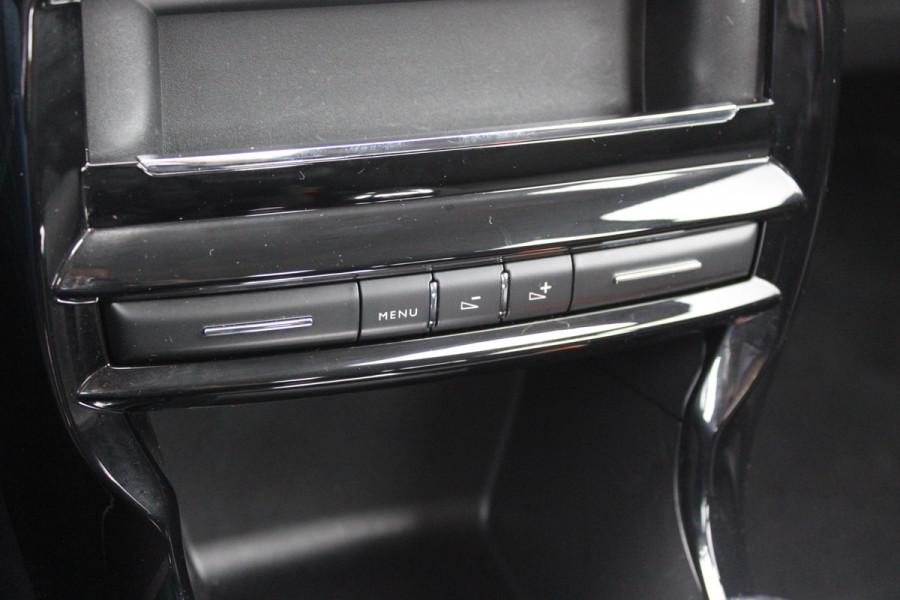 Citroën C3 1.2 82PK AUTOMAAT SELECTION | NAVIGATIE | CLIMATE CONTROL | CRUISE CONTROL | AIRCO | AFNEEMBARE TREKHAAK | UNIEKE KM STAND! |