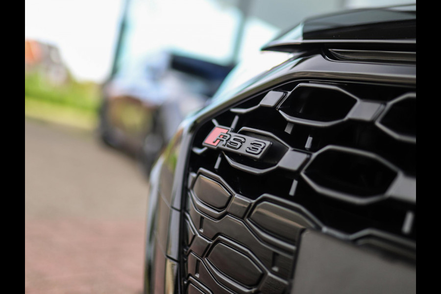 Audi A3 Limousine 2.5 TFSI RS 3 quattro | RS-Dynamic | Matrix | Keyless | B&O | Leder | Camera