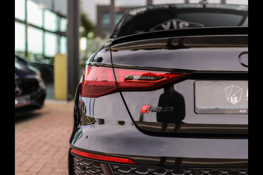 Audi A3 Limousine 2.5 TFSI RS 3 quattro | RS-Dynamic | Matrix | Keyless | B&O | Leder | Camera