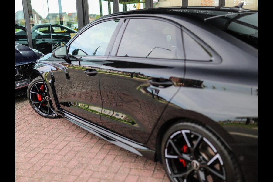 Audi A3 Limousine 2.5 TFSI RS 3 quattro | RS-Dynamic | Matrix | Keyless | B&O | Leder | Camera