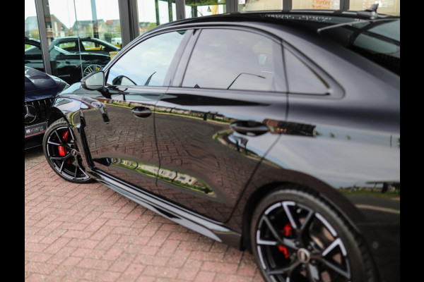 Audi A3 Limousine 2.5 TFSI RS 3 quattro | RS-Dynamic | Matrix | Keyless | B&O | Leder | Camera