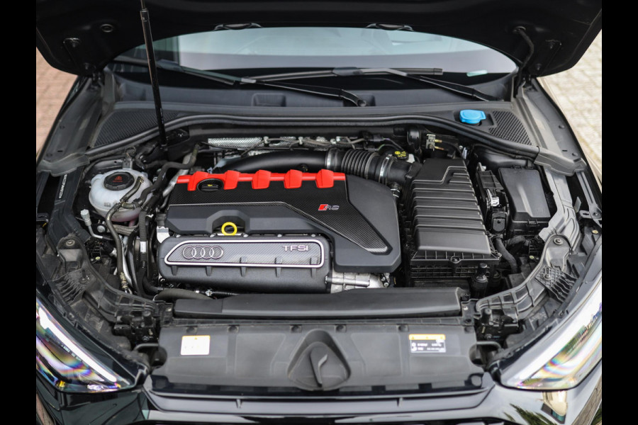 Audi A3 Limousine 2.5 TFSI RS 3 quattro | RS-Dynamic | Matrix | Keyless | B&O | Leder | Camera
