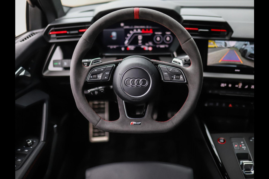 Audi A3 Limousine 2.5 TFSI RS 3 quattro | RS-Dynamic | Matrix | Keyless | B&O | Leder | Camera