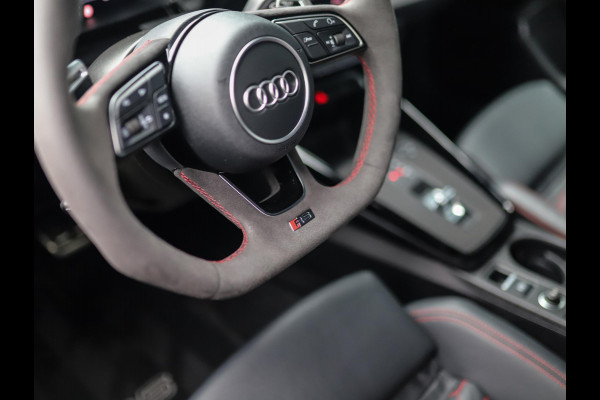 Audi A3 Limousine 2.5 TFSI RS 3 quattro | RS-Dynamic | Matrix | Keyless | B&O | Leder | Camera