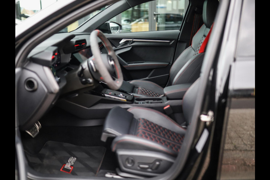 Audi A3 Limousine 2.5 TFSI RS 3 quattro | RS-Dynamic | Matrix | Keyless | B&O | Leder | Camera