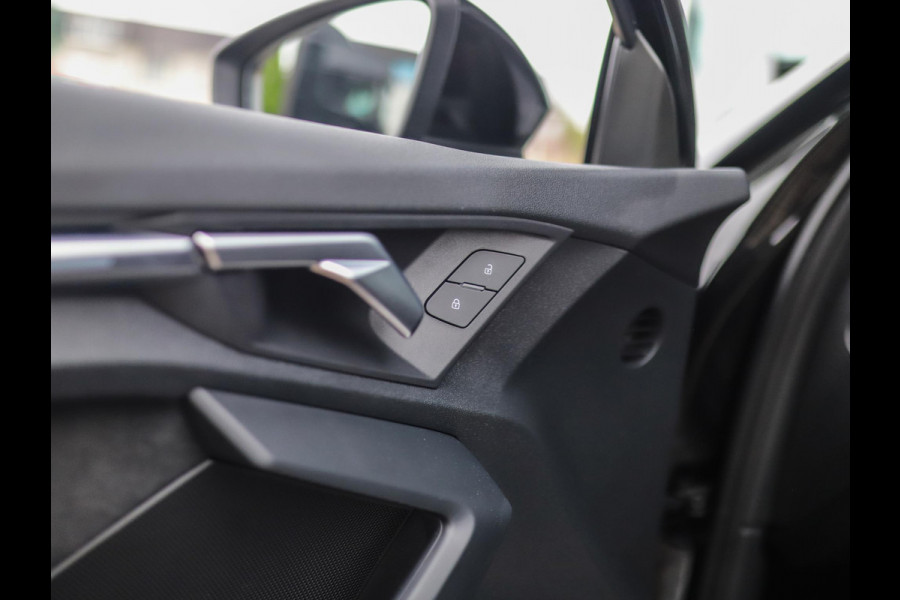 Audi A3 Limousine 2.5 TFSI RS 3 quattro | RS-Dynamic | Matrix | Keyless | B&O | Leder | Camera