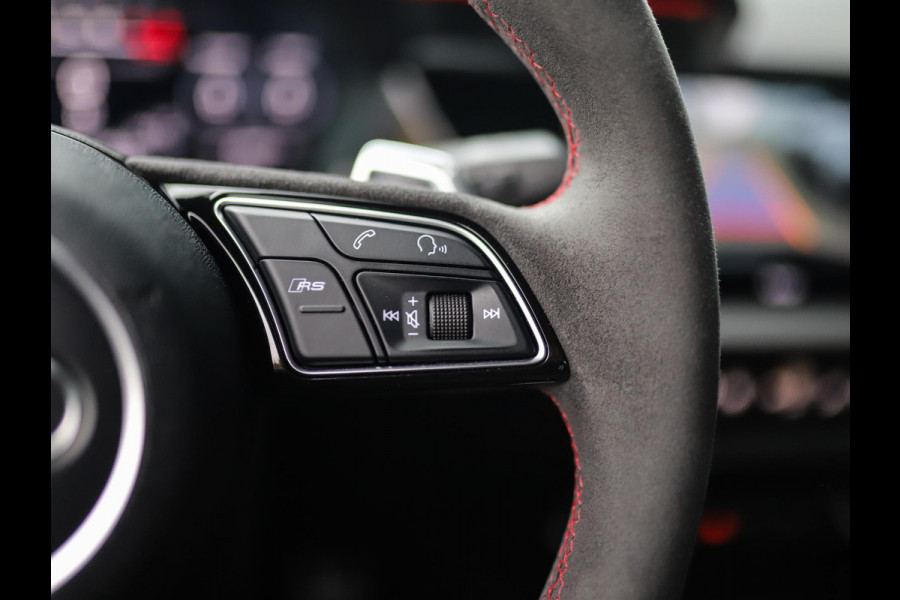 Audi A3 Limousine 2.5 TFSI RS 3 quattro | RS-Dynamic | Matrix | Keyless | B&O | Leder | Camera