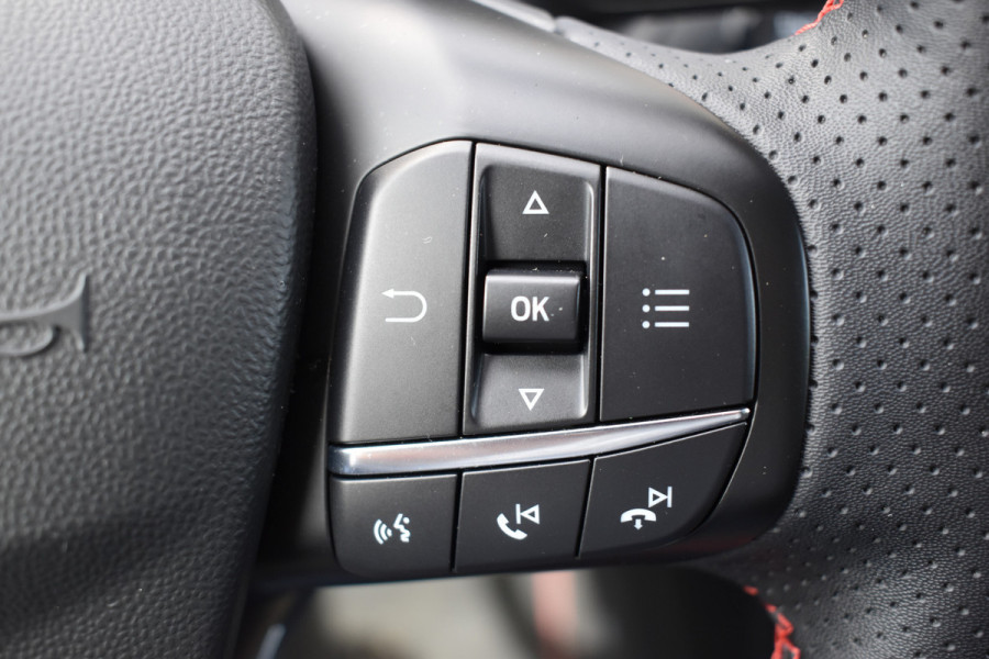 Ford Fiesta 1.0 EcoBoost Hybrid ST-Line / Airco / 17" LM / Carplay / Stoel & Stuurverwarming