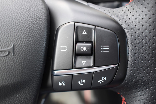 Ford Fiesta 1.0 EcoBoost Hybrid ST-Line / Airco / 17" LM / Carplay / Stoel & Stuurverwarming