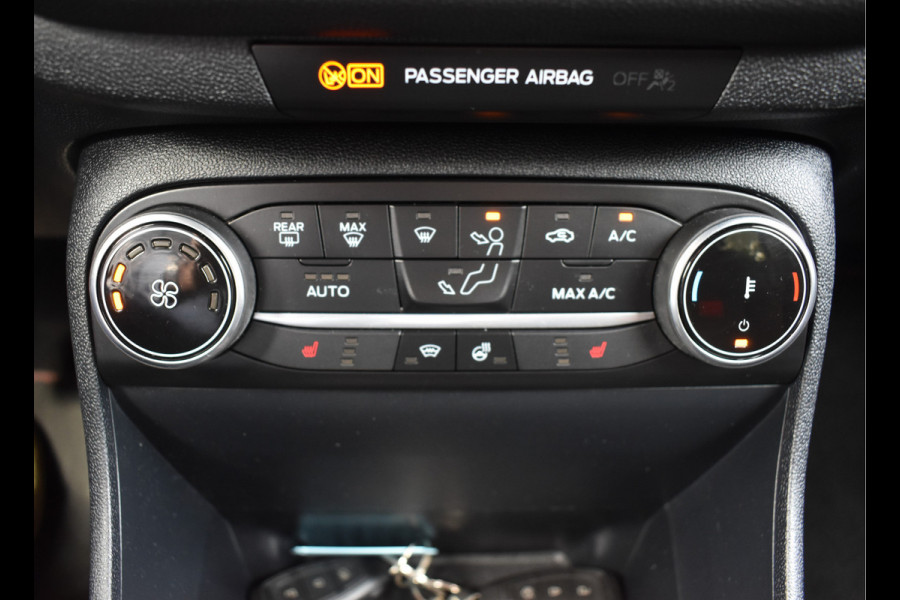 Ford Fiesta 1.0 EcoBoost Hybrid ST-Line / Airco / 17" LM / Carplay / Stoel & Stuurverwarming
