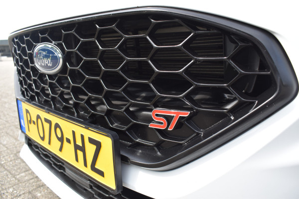 Ford Fiesta 1.0 EcoBoost Hybrid ST-Line / Airco / 17" LM / Carplay / Stoel & Stuurverwarming