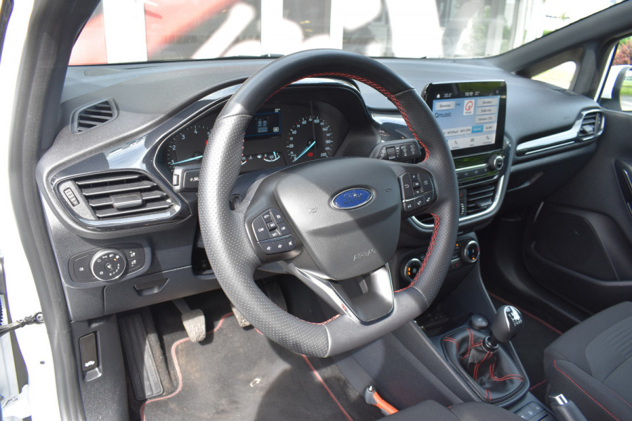 Ford Fiesta 1.0 EcoBoost Hybrid ST-Line / Airco / 17" LM / Carplay / Stoel & Stuurverwarming