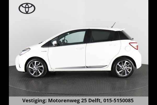 Toyota Yaris 1.5 HYBRID EXCUTIVE LIMITED GARANTIE 9-2028 PANODAK.NAVI.LEDER.ETC ETC