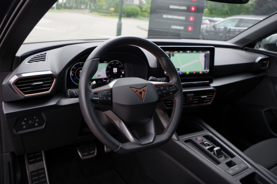 CUPRA Leon Sportstourer 1.4 e-Hybrid 245 PK VZ Adrenaline, Adap. Cruise Control, Sfeerverlichting, Carplay, IClimate