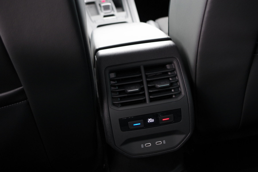 CUPRA Leon Sportstourer 1.4 e-Hybrid 245 PK VZ Adrenaline, Adap. Cruise Control, Sfeerverlichting, Carplay, IClimate