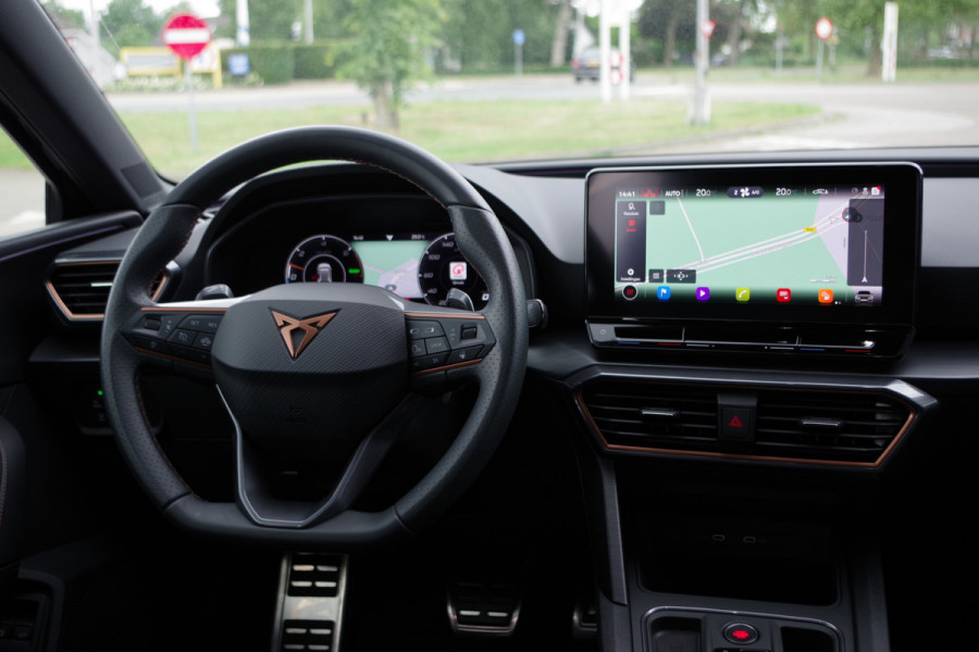 CUPRA Leon Sportstourer 1.4 e-Hybrid 245 PK VZ Adrenaline, Adap. Cruise Control, Sfeerverlichting, Carplay, IClimate