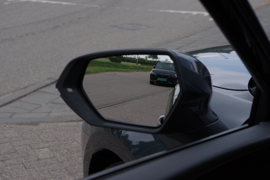 CUPRA Leon Sportstourer 1.4 e-Hybrid 245 PK VZ Adrenaline, Adap. Cruise Control, Sfeerverlichting, Carplay, IClimate