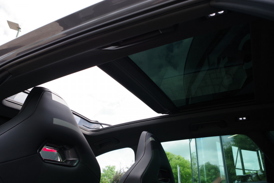 CUPRA Leon Sportstourer 1.4 e-Hybrid VZ Copper Edition, Panoramadak, Adap. Cruise Control, Camera, IClimate