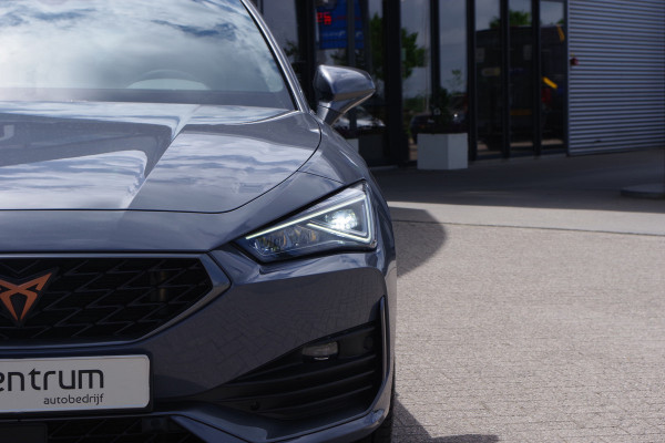 CUPRA Leon Sportstourer 1.4 e-Hybrid VZ Copper Edition, Panoramadak, Adap. Cruise Control, Camera, IClimate