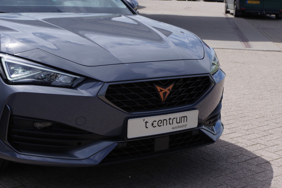 CUPRA Leon Sportstourer 1.4 e-Hybrid VZ Copper Edition, Panoramadak, Adap. Cruise Control, Camera, IClimate