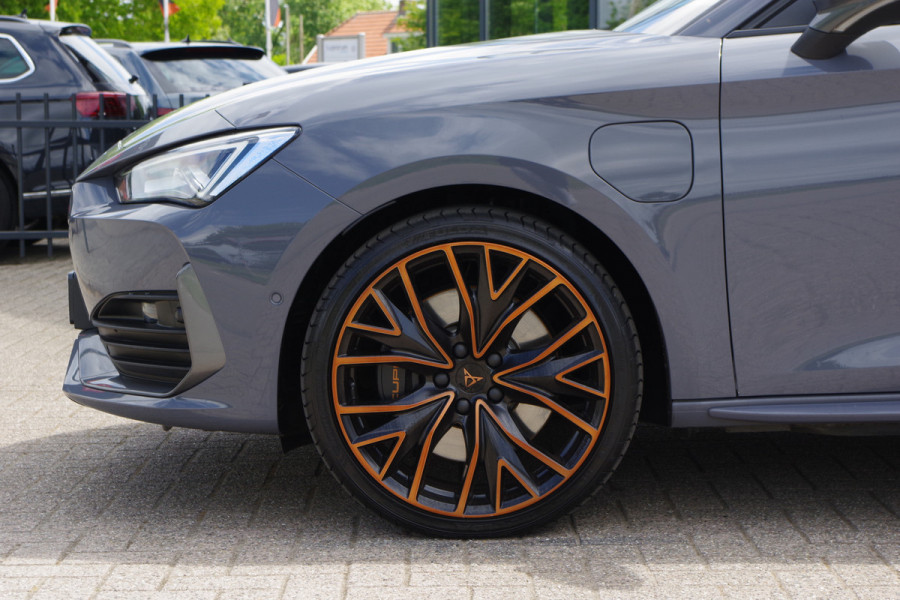 CUPRA Leon Sportstourer 1.4 e-Hybrid VZ Copper Edition, Panoramadak, Adap. Cruise Control, Camera, IClimate