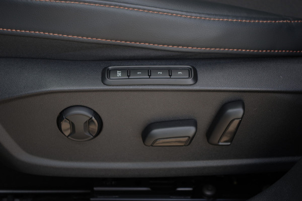 CUPRA Leon Sportstourer 1.4 e-Hybrid VZ Copper Edition, Panoramadak, Adap. Cruise Control, Camera, IClimate