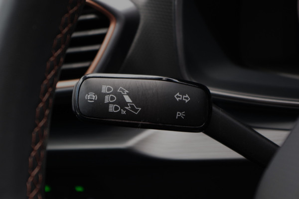CUPRA Leon Sportstourer 1.4 e-Hybrid VZ Copper Edition, Panoramadak, Adap. Cruise Control, Camera, IClimate