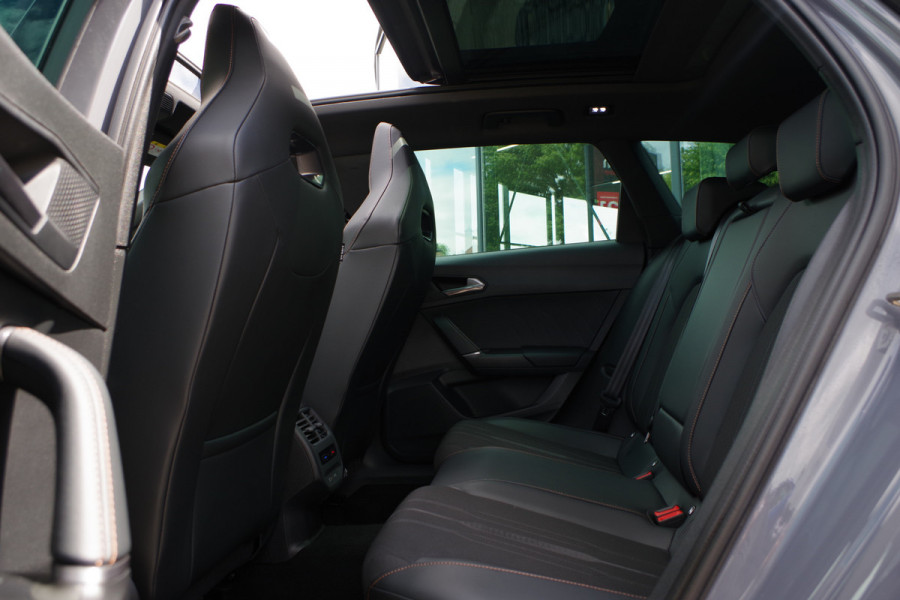 CUPRA Leon Sportstourer 1.4 e-Hybrid VZ Copper Edition, Panoramadak, Adap. Cruise Control, Camera, IClimate