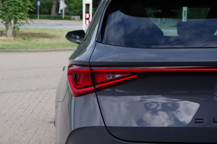 CUPRA Leon Sportstourer 1.4 e-Hybrid VZ Copper Edition, Panoramadak, Adap. Cruise Control, Camera, IClimate
