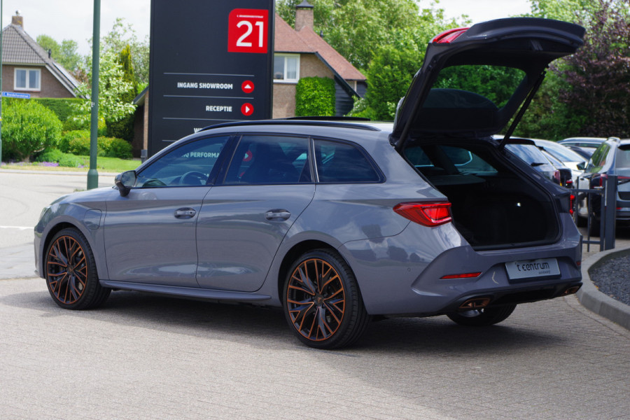 CUPRA Leon Sportstourer 1.4 e-Hybrid VZ Copper Edition, Panoramadak, Adap. Cruise Control, Camera, IClimate