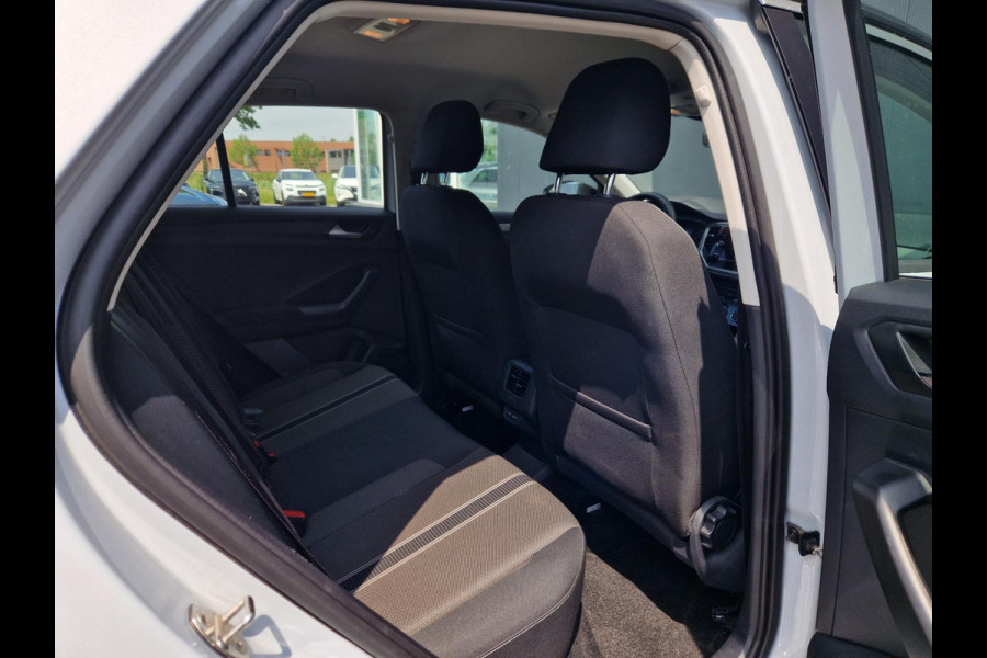 Volkswagen T-Roc 1.5 TSI 150PK Org NL NAP IQ Drive /Trekhaak /Garantie
