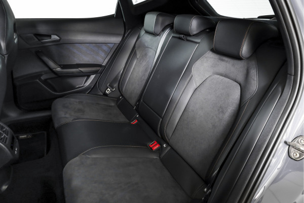 CUPRA Formentor 272 PK e-Hybrid VZ Performance (Nieuw model)  - Automaat | Dig. Cockpit | Adapt. Cruise | Stoel-+Stuurverw. | Elek. stoel met geheugen | PDC | Camera | NAV + App. Connect | ECC | LM 19" Sandstorm Copper |