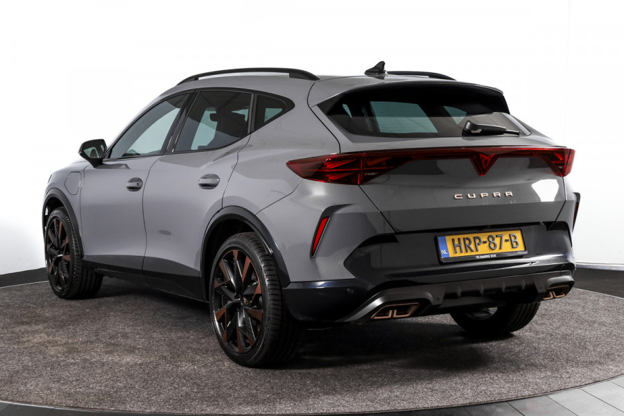 CUPRA Formentor 272 PK e-Hybrid VZ Performance (Nieuw model)  - Automaat | Dig. Cockpit | Adapt. Cruise | Stoel-+Stuurverw. | Elek. stoel met geheugen | PDC | Camera | NAV + App. Connect | ECC | LM 19" Sandstorm Copper |