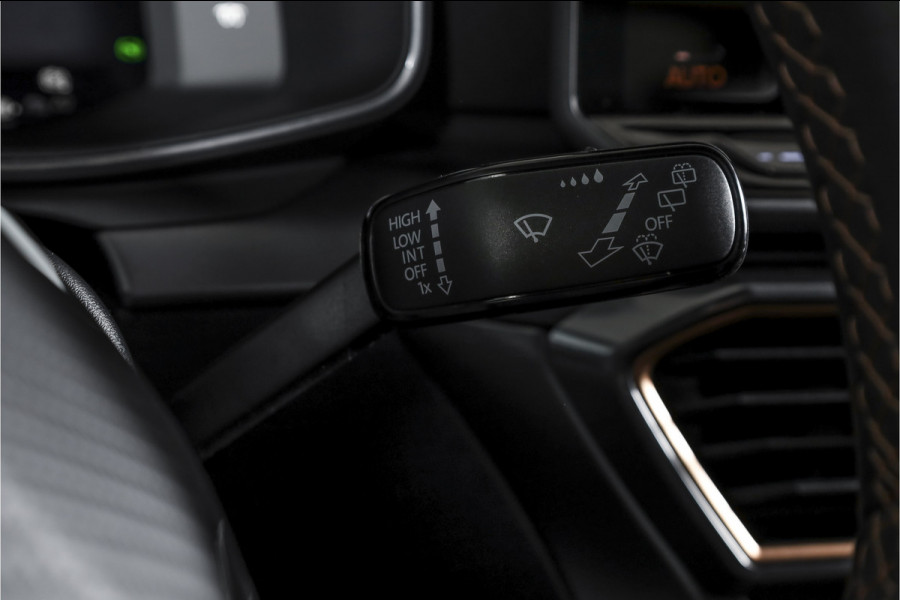 CUPRA Formentor 272 PK e-Hybrid VZ Performance (Nieuw model)  - Automaat | Dig. Cockpit | Adapt. Cruise | Stoel-+Stuurverw. | Elek. stoel met geheugen | PDC | Camera | NAV + App. Connect | ECC | LM 19" Sandstorm Copper |