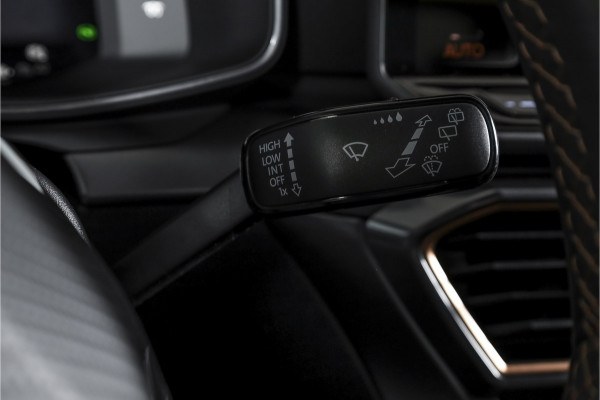 CUPRA Formentor 272 PK e-Hybrid VZ Performance (Nieuw model)  - Automaat | Dig. Cockpit | Adapt. Cruise | Stoel-+Stuurverw. | Elek. stoel met geheugen | PDC | Camera | NAV + App. Connect | ECC | LM 19" Sandstorm Copper |