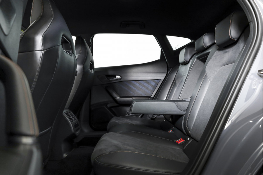 CUPRA Formentor 272 PK e-Hybrid VZ Performance (Nieuw model)  - Automaat | Dig. Cockpit | Adapt. Cruise | Stoel-+Stuurverw. | Elek. stoel met geheugen | PDC | Camera | NAV + App. Connect | ECC | LM 19" Sandstorm Copper |