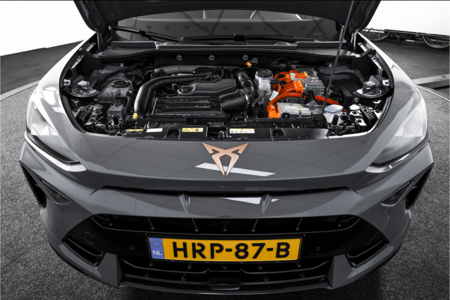 CUPRA Formentor 272 PK e-Hybrid VZ Performance (Nieuw model)  - Automaat | Dig. Cockpit | Adapt. Cruise | Stoel-+Stuurverw. | Elek. stoel met geheugen | PDC | Camera | NAV + App. Connect | ECC | LM 19" Sandstorm Copper |